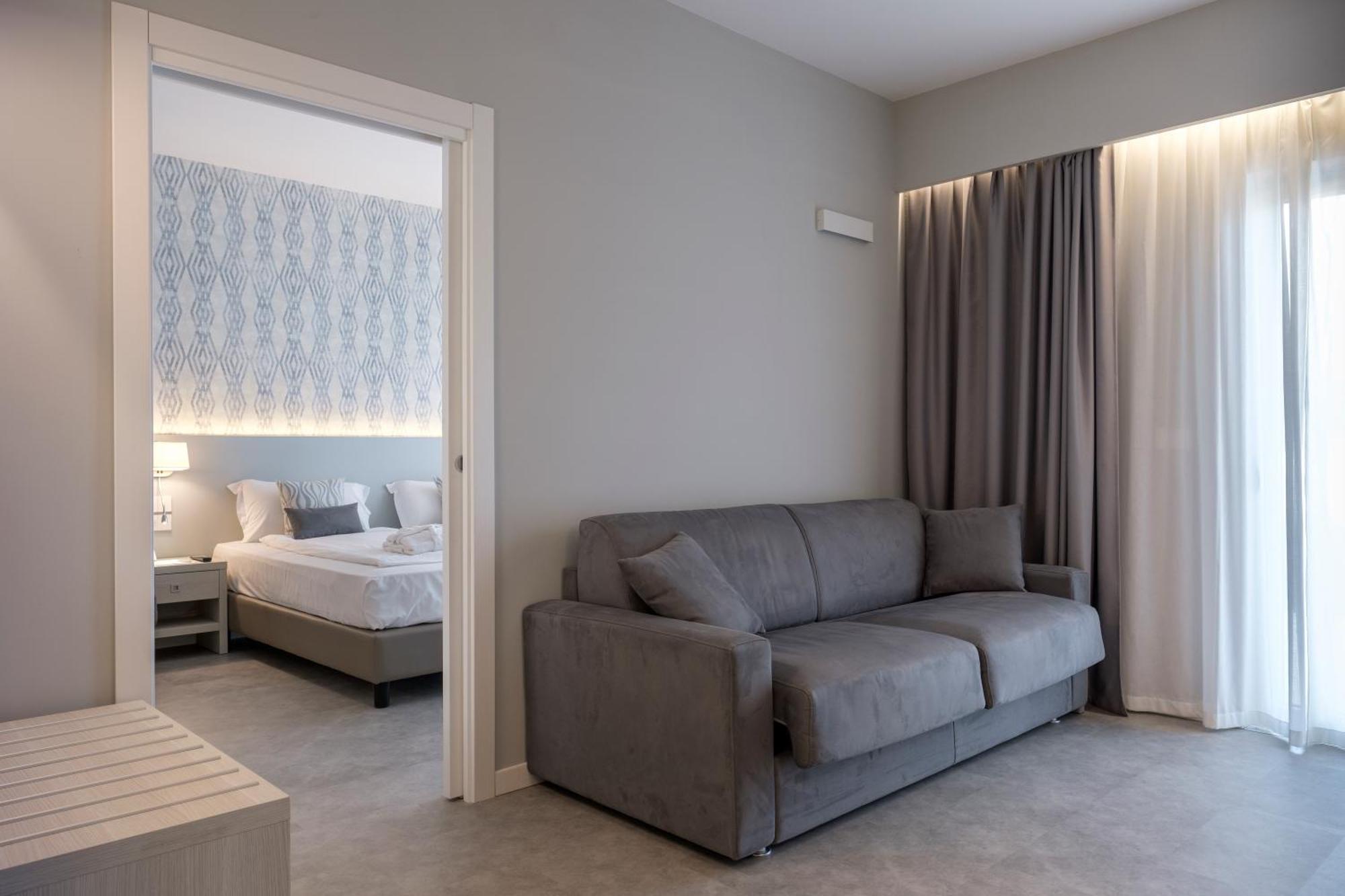 Aldiana Club Calabria Hotel Вилапиана Екстериор снимка